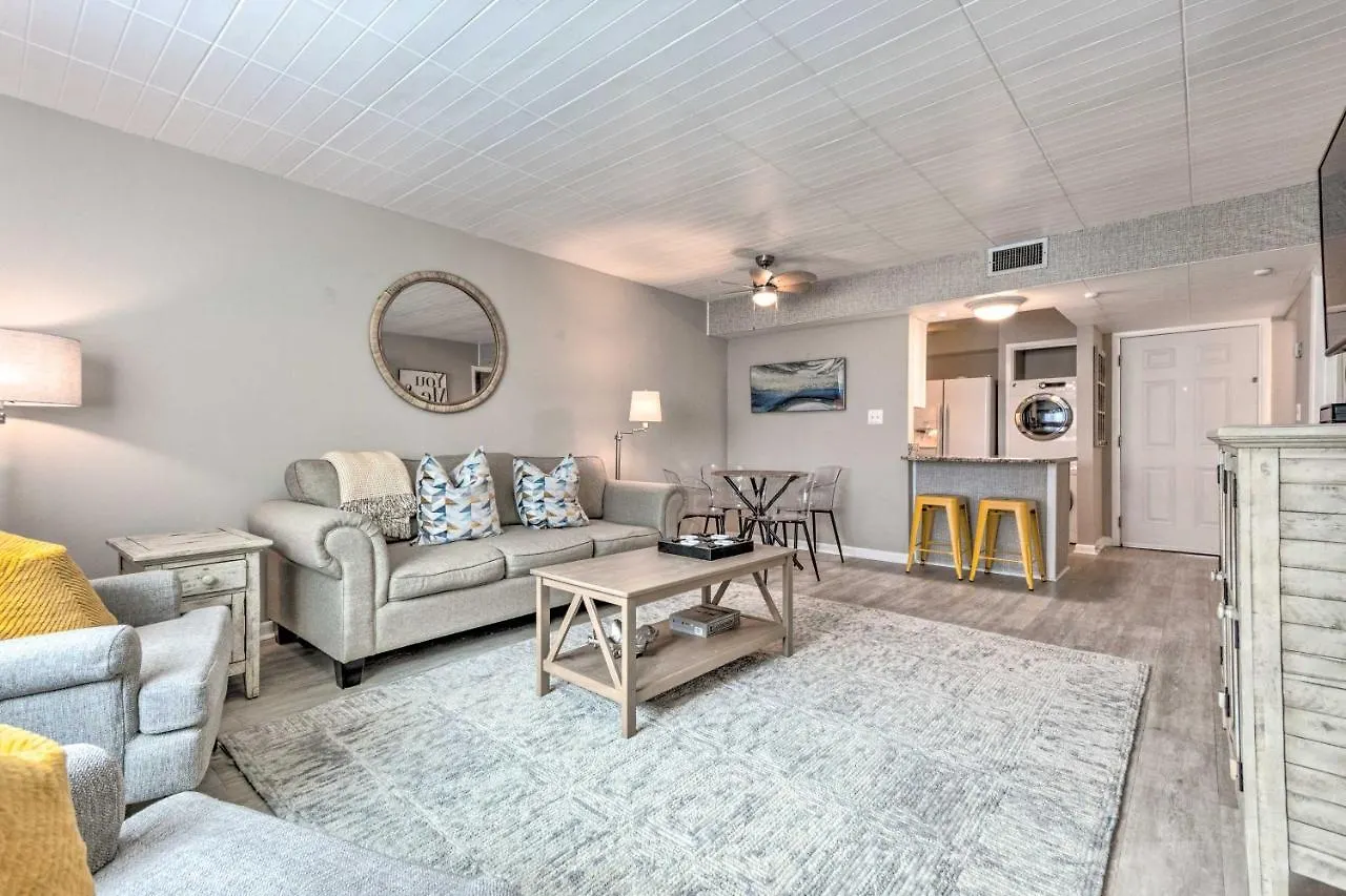 Sunny Destin Condo With Pool And Beach Access! location
